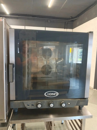 Пароконвектомат UNOX XV 593 с подставкой