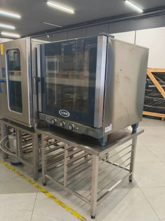 Пароконвектомат UNOX XV 593 с подставкой